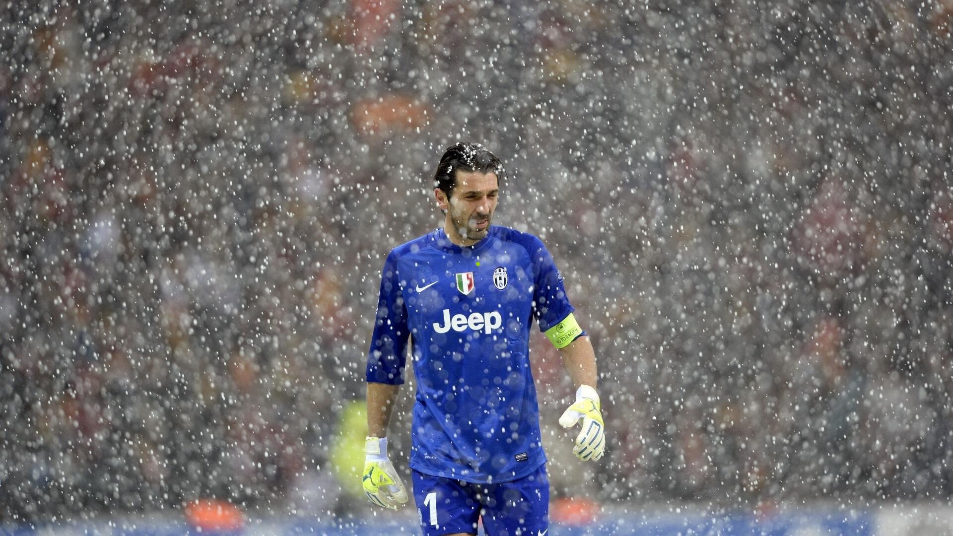 上海海港对蔡慧康作出严厉处罚，公开道歉与20万罚款并举